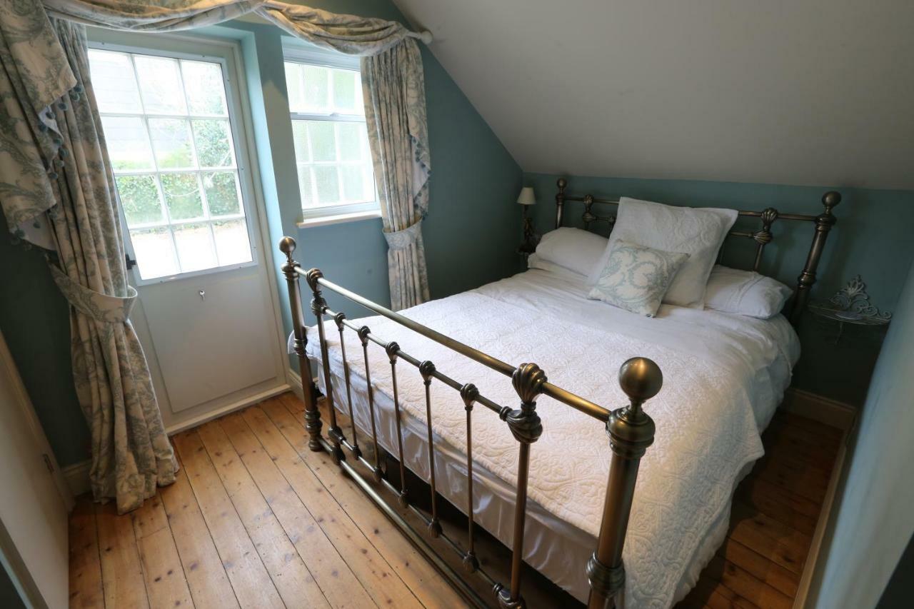 Monmouth House Apartments, Old Town, Dog Friendly Lyme Regis