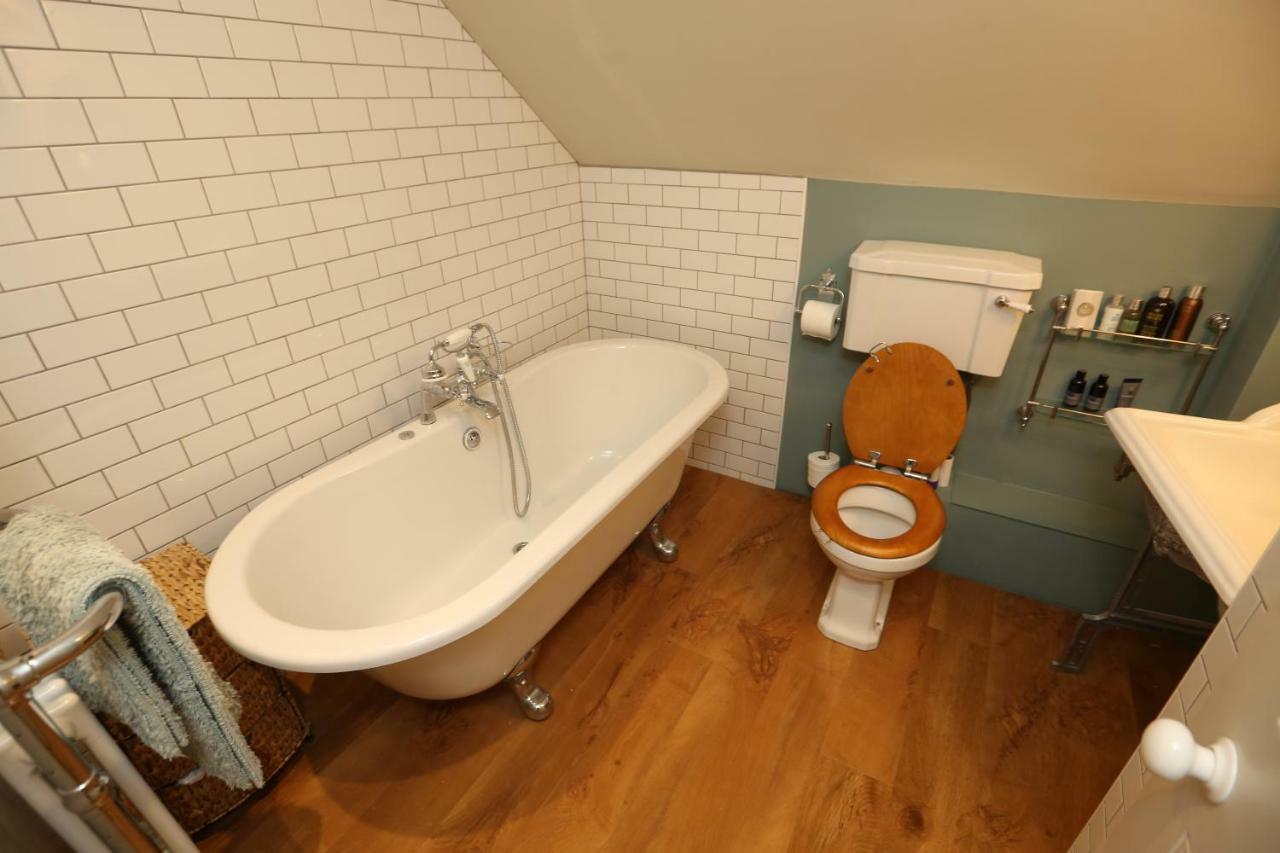 Monmouth House Apartments, Old Town, Dog Friendly Apartment