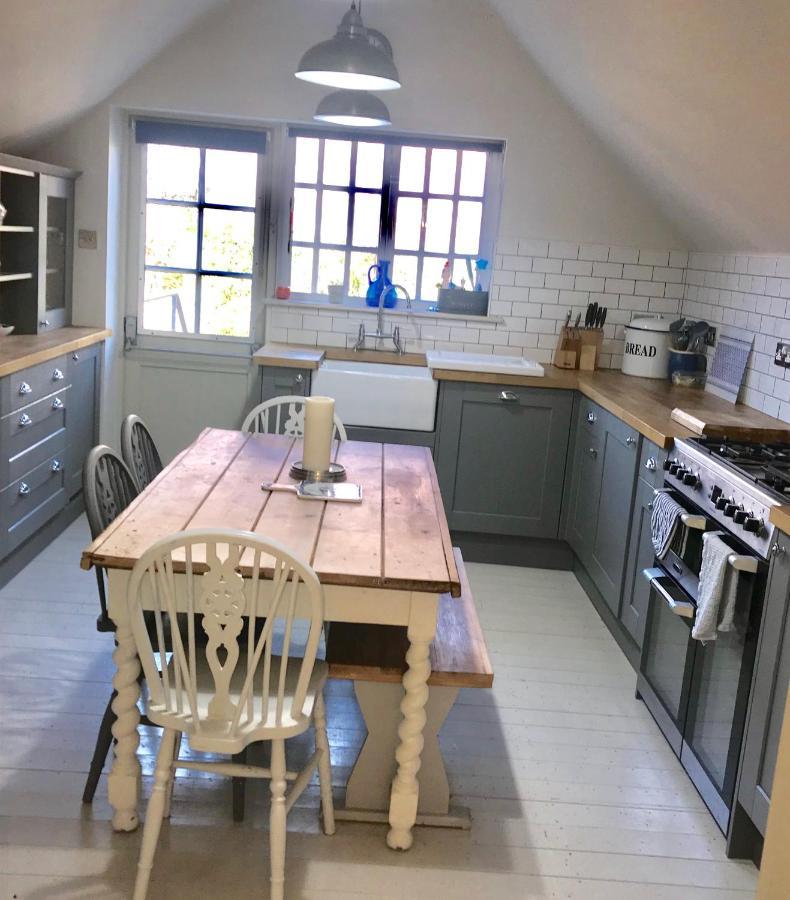 Monmouth House Apartments, Old Town, Dog Friendly, Parking
