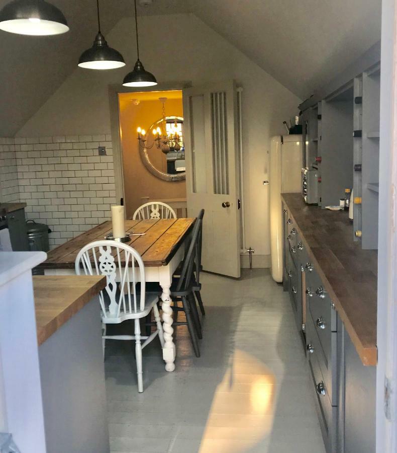 Apartment Monmouth House Apartments, Old Town, Dog Friendly, Parking