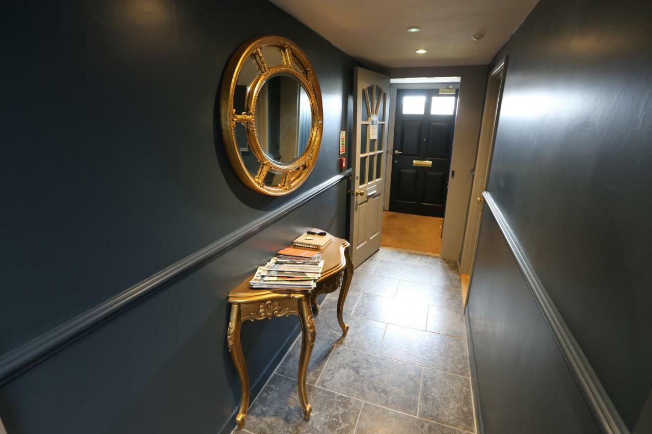 Monmouth House Apartments, Old Town, Dog Friendly, Parking Lyme Regis